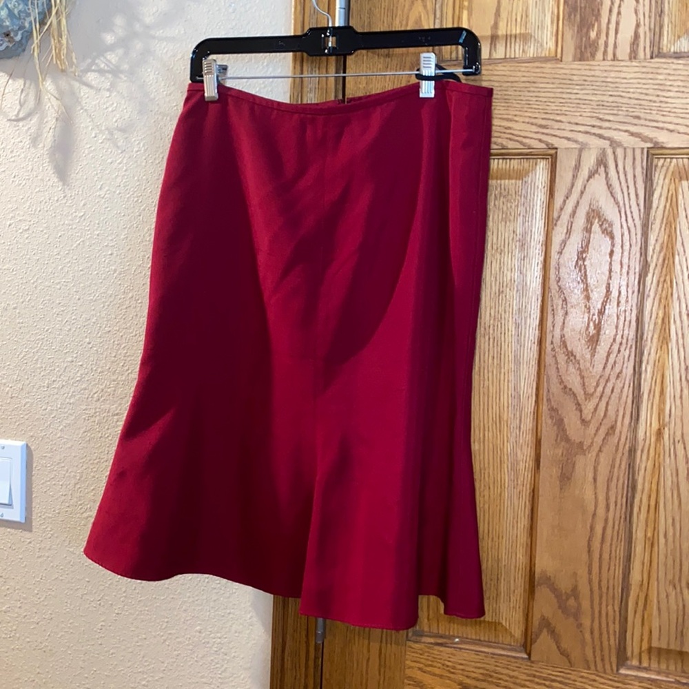 Ann Klein mini skirt Red with zipper closure 6P